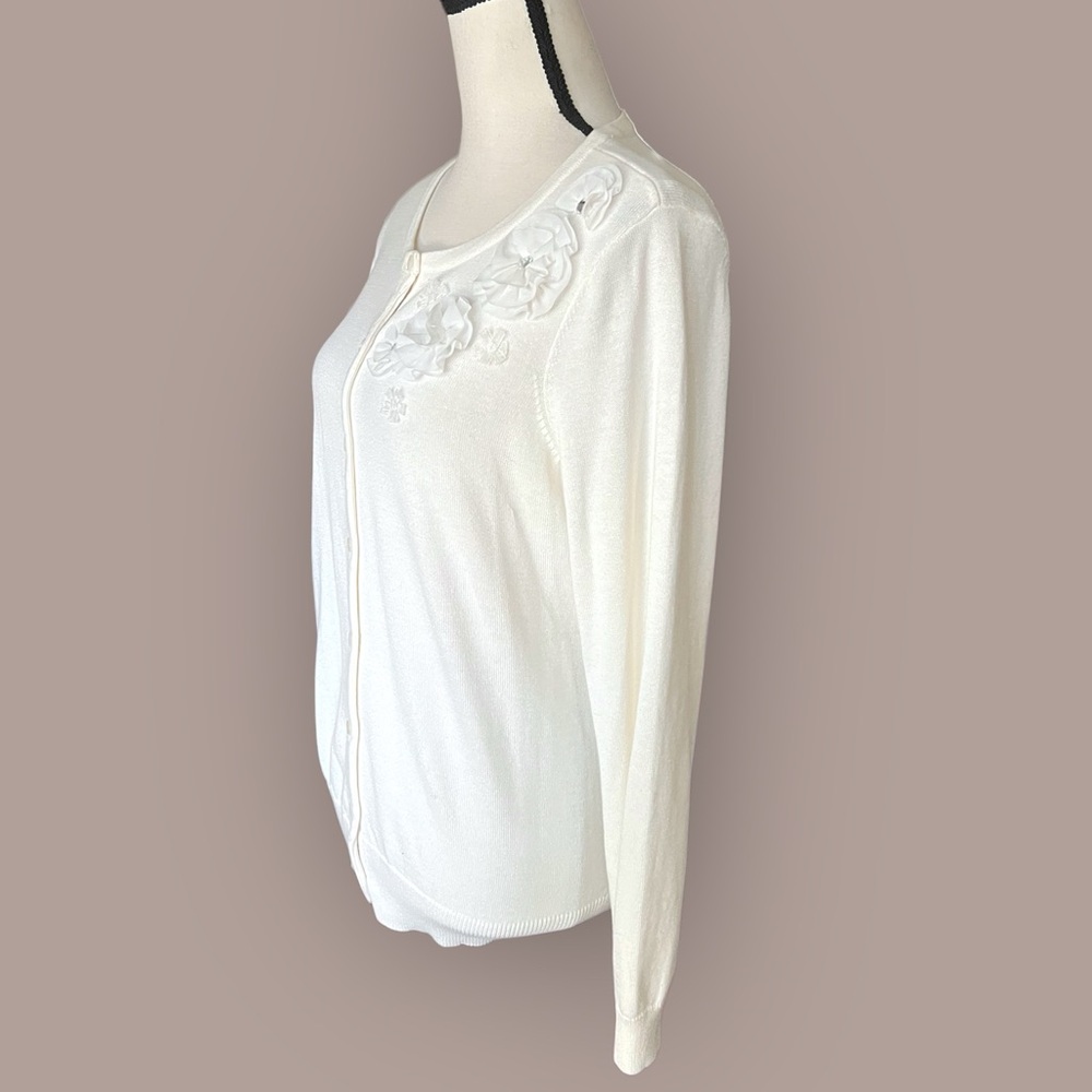 Vtg. Christopher & Banks applied Rhinestone flower center button cardigan.SZ.M - Picture 4 of 7